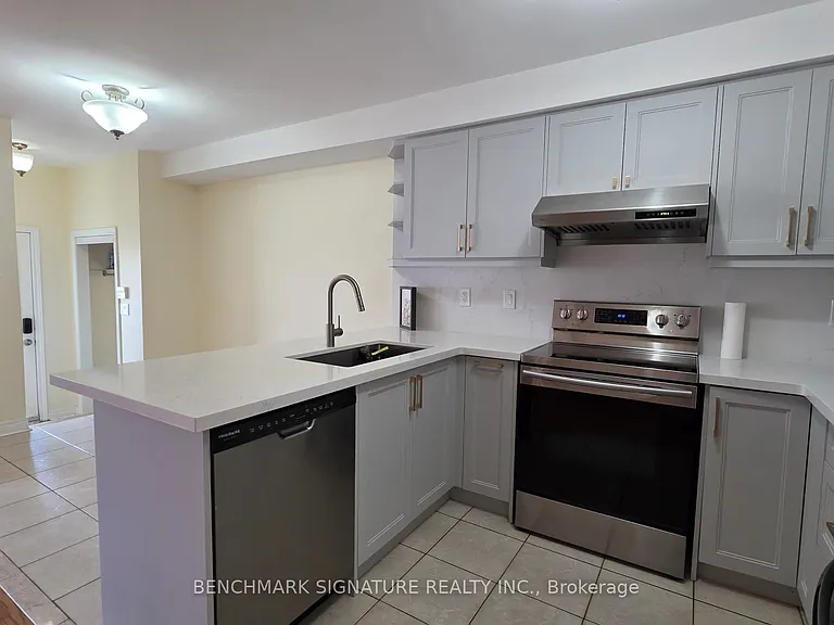 2030 Bur Oak Ave — Photo 15