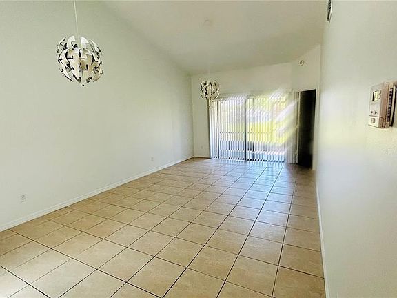 3rd image of 12121 Augusta Woods Cir