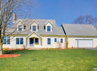 106 Ulrich Ct, Hummelstown, PA 17036