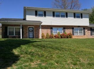 109 Ridgeland Cir, Johnson City, TN 37601