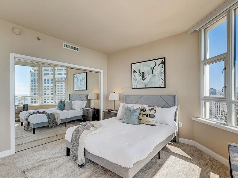 700 W Harbor Dr W #2902 — Photo 28