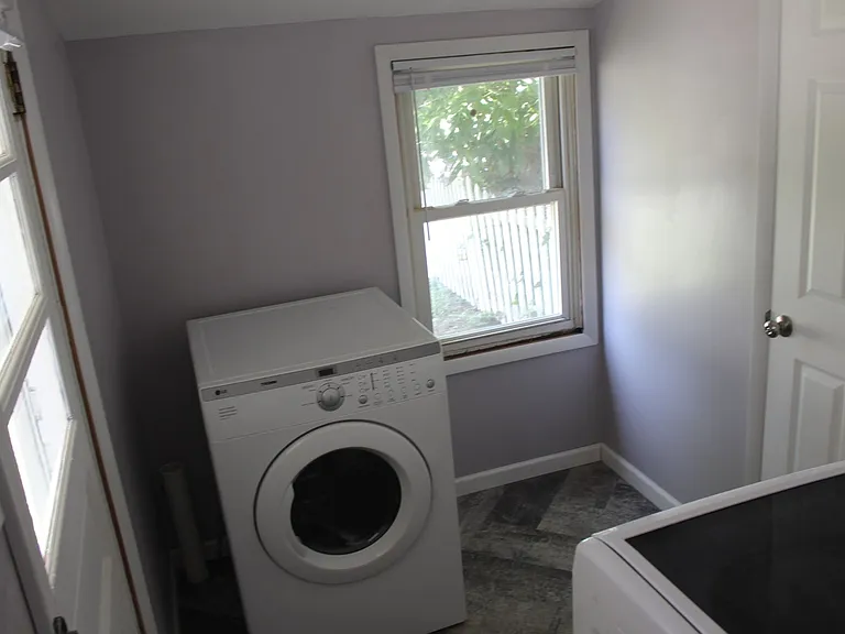 209 W Frederick St — Photo 9