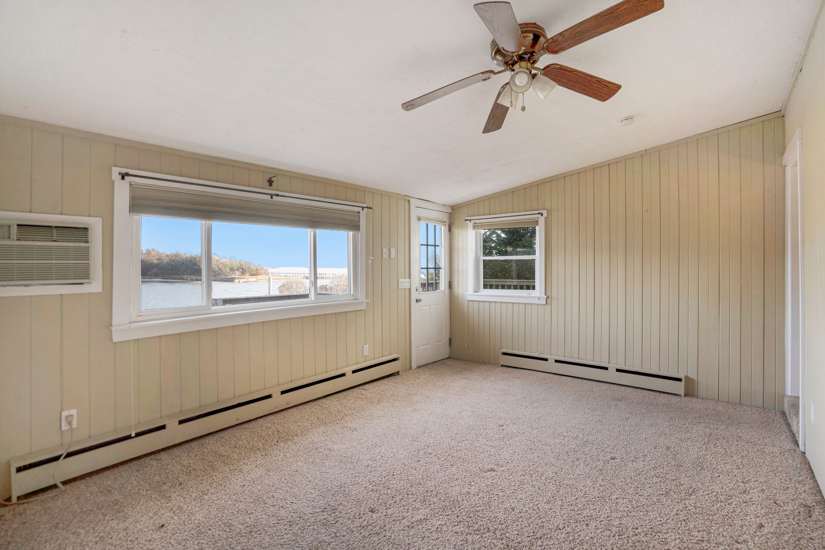 35 Gardners Ln, Hampton Bays, NY 11946 Out East