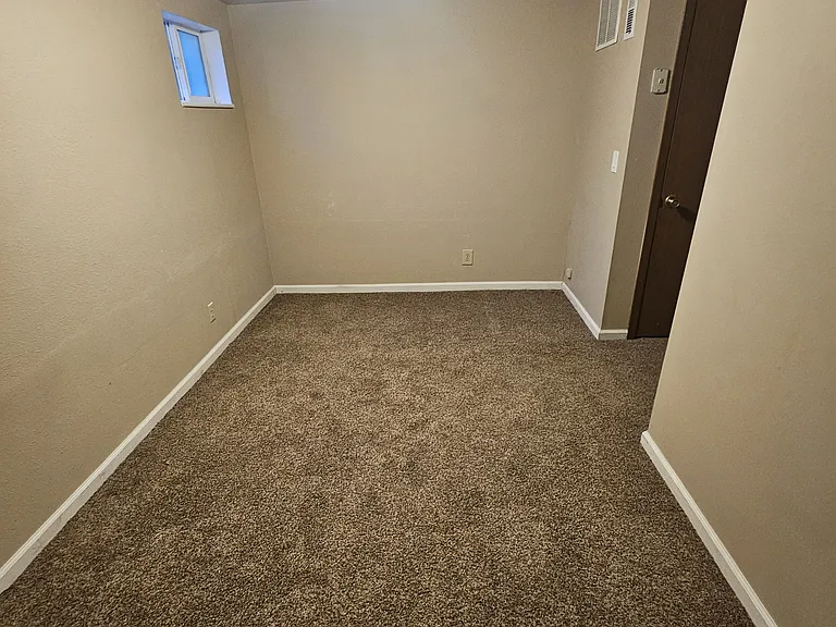 103 College Ct #D — Photo 30
