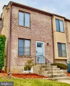 5200 Hilltop Dr #537, Brookhaven, PA, 19015