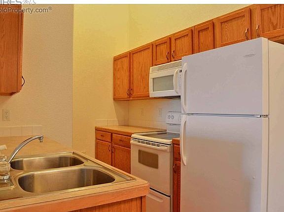 4th image of 387 Buffalo Dr #2G