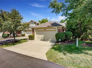 3892 W Summit Ridge Dr, Dayton, OH 45430