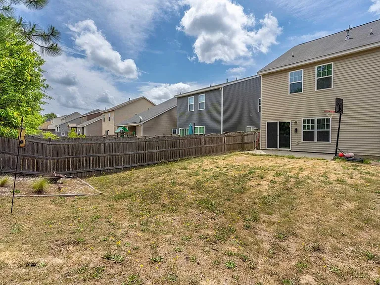 332 Quiet Grove Dr — Photo 10