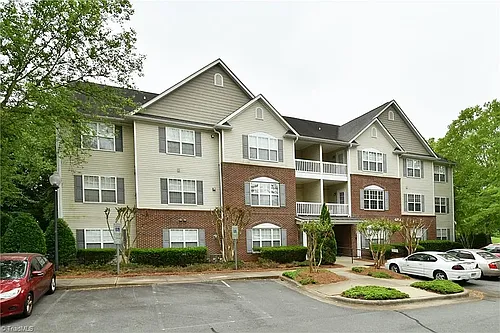 4712 Brighton Park Dr #3B Photo 1
