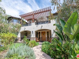 5230 Quakertown Ave, Woodland Hills, CA 91364