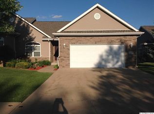 510 Woodland Rdg, Dubuque, IA 52003