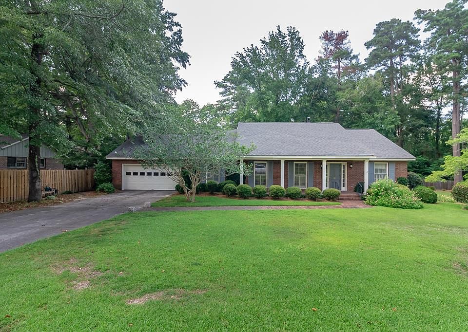 1st image of 631 Dogwood Drive NE
