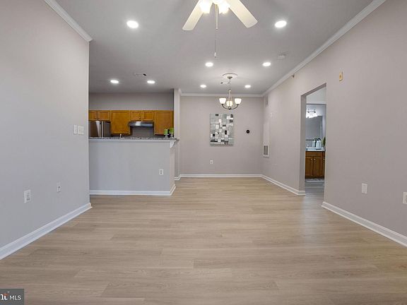 4th image of 13359 Connor Dr APT J