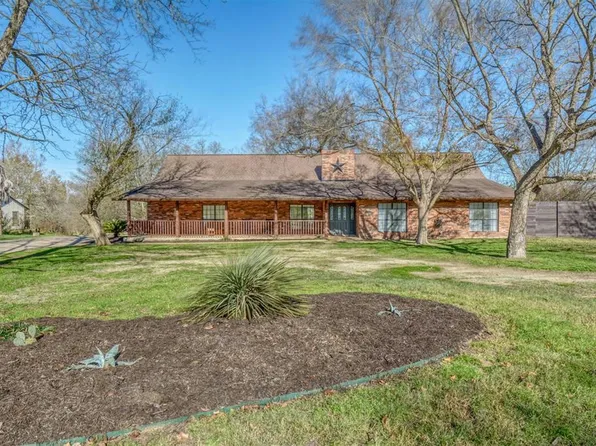 154 Shoreline Dr, Bastrop, TX 78602