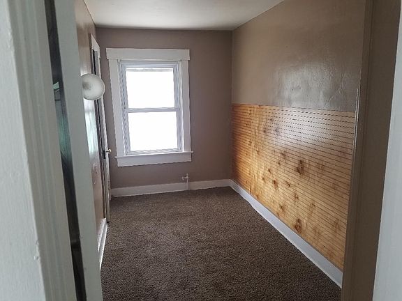 5th image of 146 N Woodward Ave