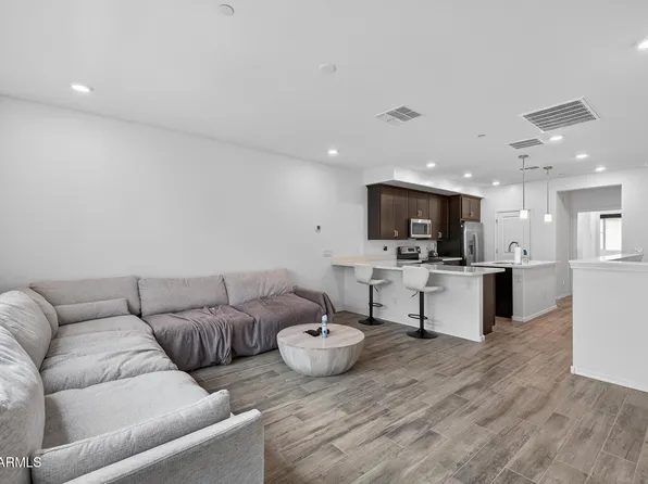 2629 S EQUESTRIAN Drive #107, Gilbert, AZ 85295