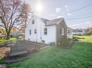 520 Fairhill St, Willow Grove, PA 19090