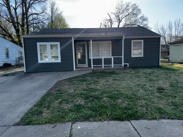 1014 S Waverly Rd, Wichita, KS 67218