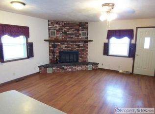 405 8th St E, Milan, IL 61264