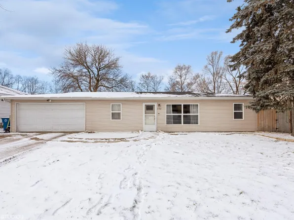 2146 Rush Pl, Lake Station, IN 46405