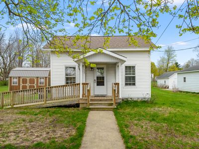 317 S Railroad St, Lawton, MI, 49065
