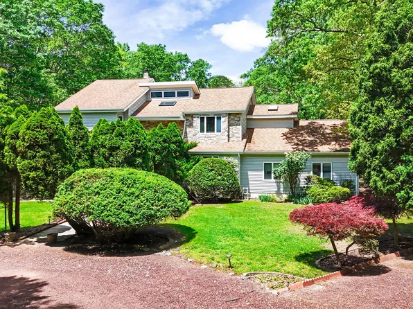 437 S 8th Ave, Absecon, NJ 08205
