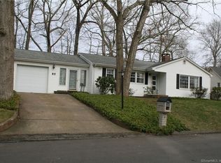 85 Ridgewood Dr, Norwich, CT 06360