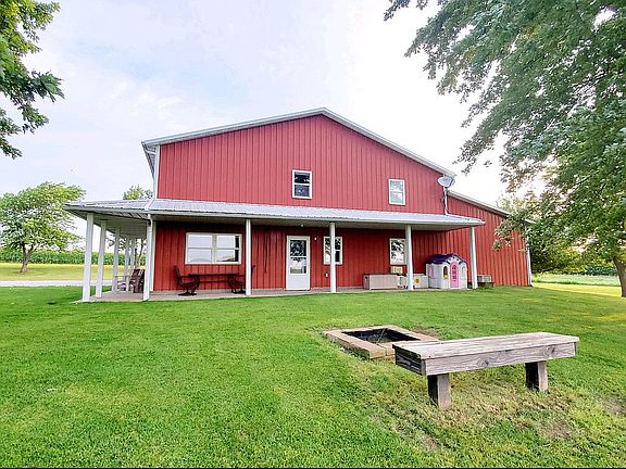 3rd image of 854 County Road 1850 E