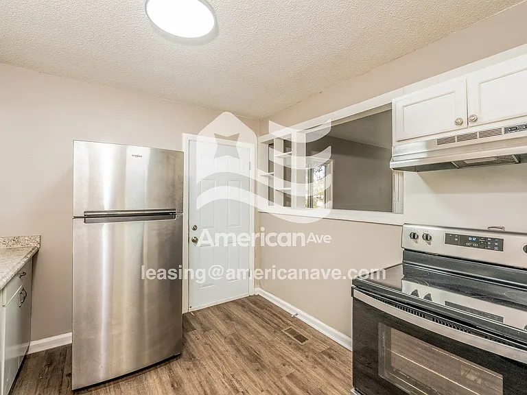 649110_006_wm_-_kitchen_13262451.jpg