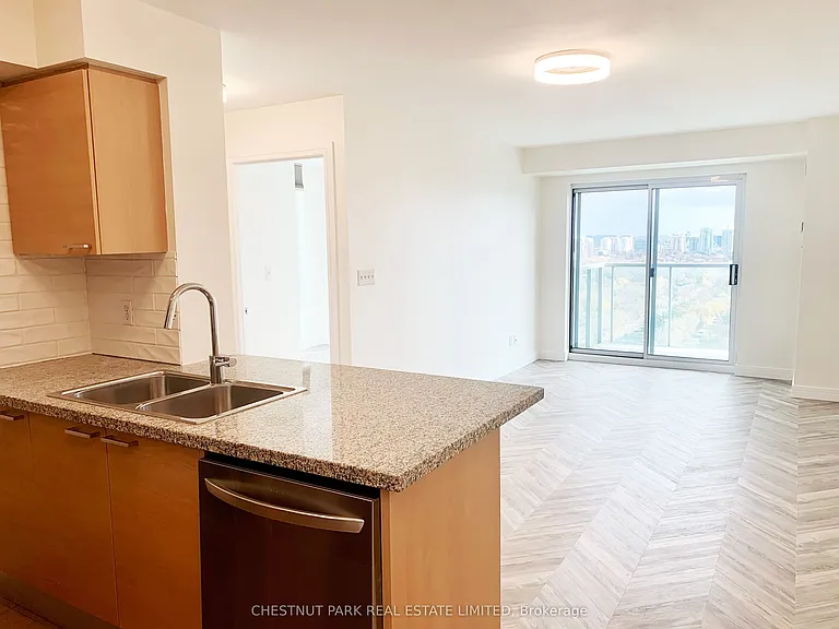 18 Harrison Garden Blvd #2504 — Photo 3