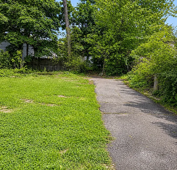12909 Benwood Ave — Photo 9