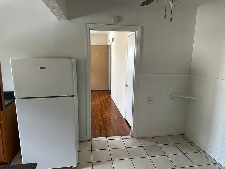 2911 Euclid Ave #4 — Photo 9