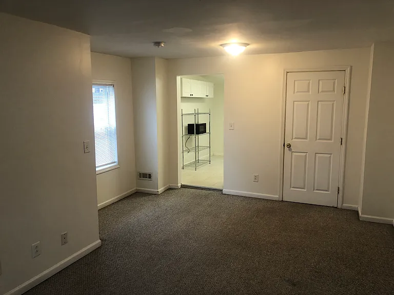 13 Wiltwyck Ave #11 — Photo 2