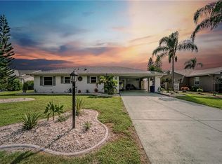 1207 W Del Webb Blvd, Sun City Center, FL 33573