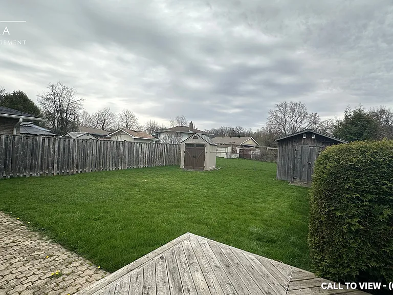 85 Geneva Cres — Photo 34