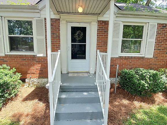 3rd image of 593 Wando Dr