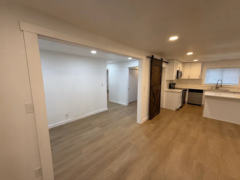 4408 SW 335th St — Photo 6