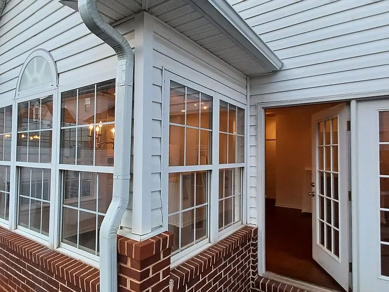 519 Cliffview Ct — Photo 4