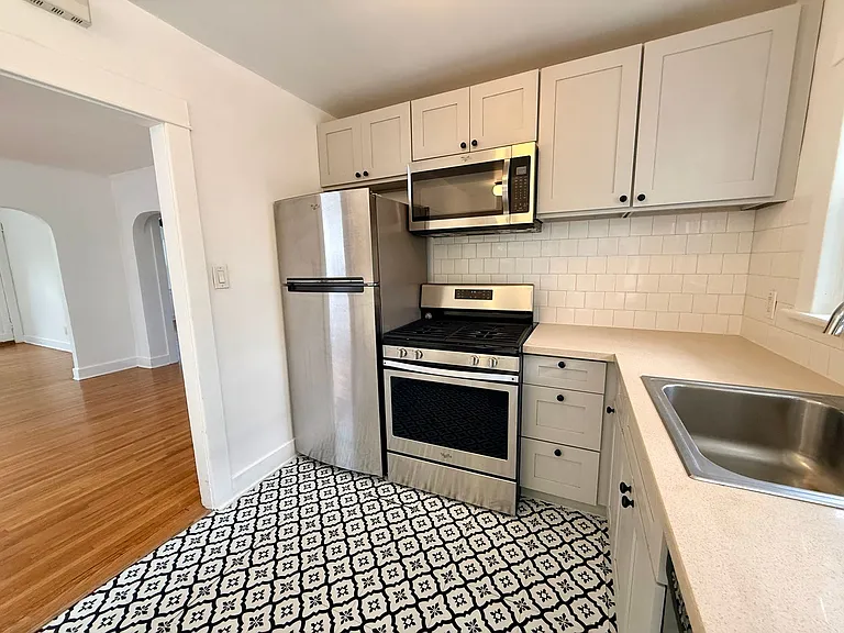 2471 W Ave 32 — Photo 12