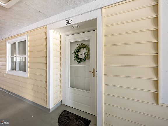 2nd image of 30413 Cedar Neck Rd Unit 303