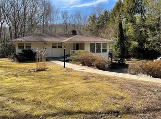 186 Chesterfield Rd, East Lyme, CT 06333