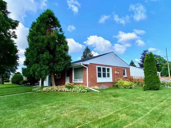 201 South 92nd STREET, Milwaukee, WI 53214