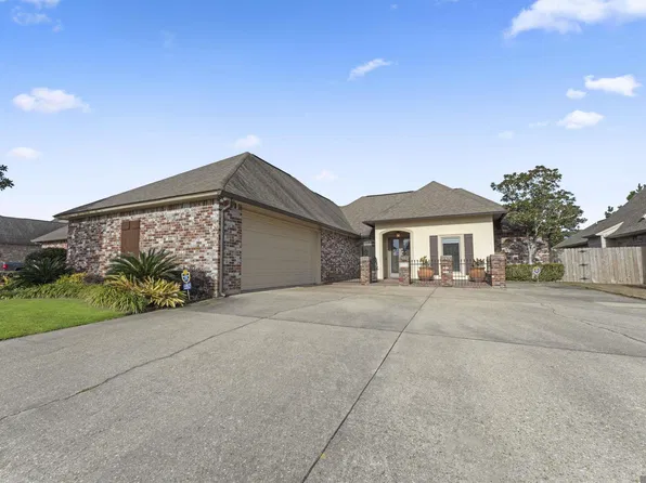 16825 Highland Club Ave, Baton Rouge, LA 70817