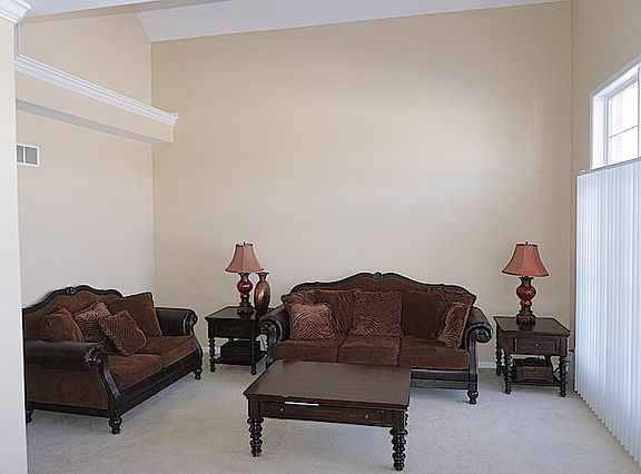 3rd image of 12236 Winterberry Ln
