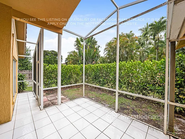 1320 SW 18th St — Photo 14
