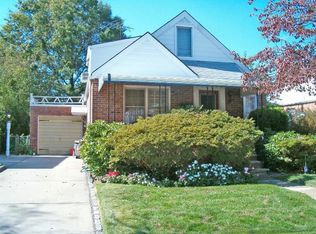 79 Norfolk Dr W, Elmont, NY 11003