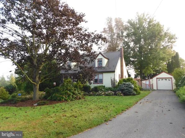 977 Enders Rd, Halifax, PA 17032