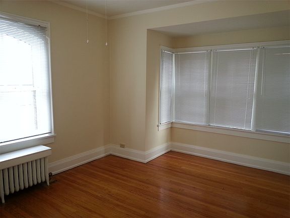 5th image of 3871 Farnam St APT 5