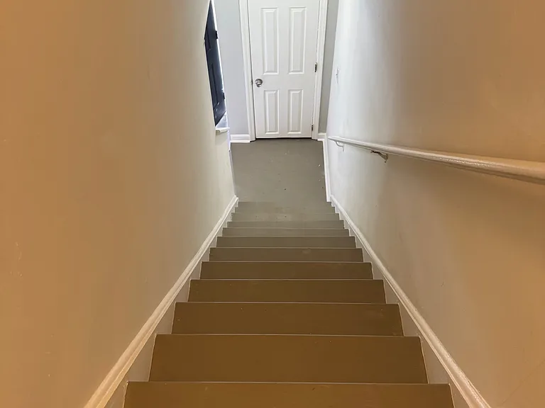 5595 Stonington Trace Pkwy — Photo 2