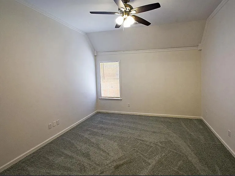 9440 Kaki Ln — Photo 7